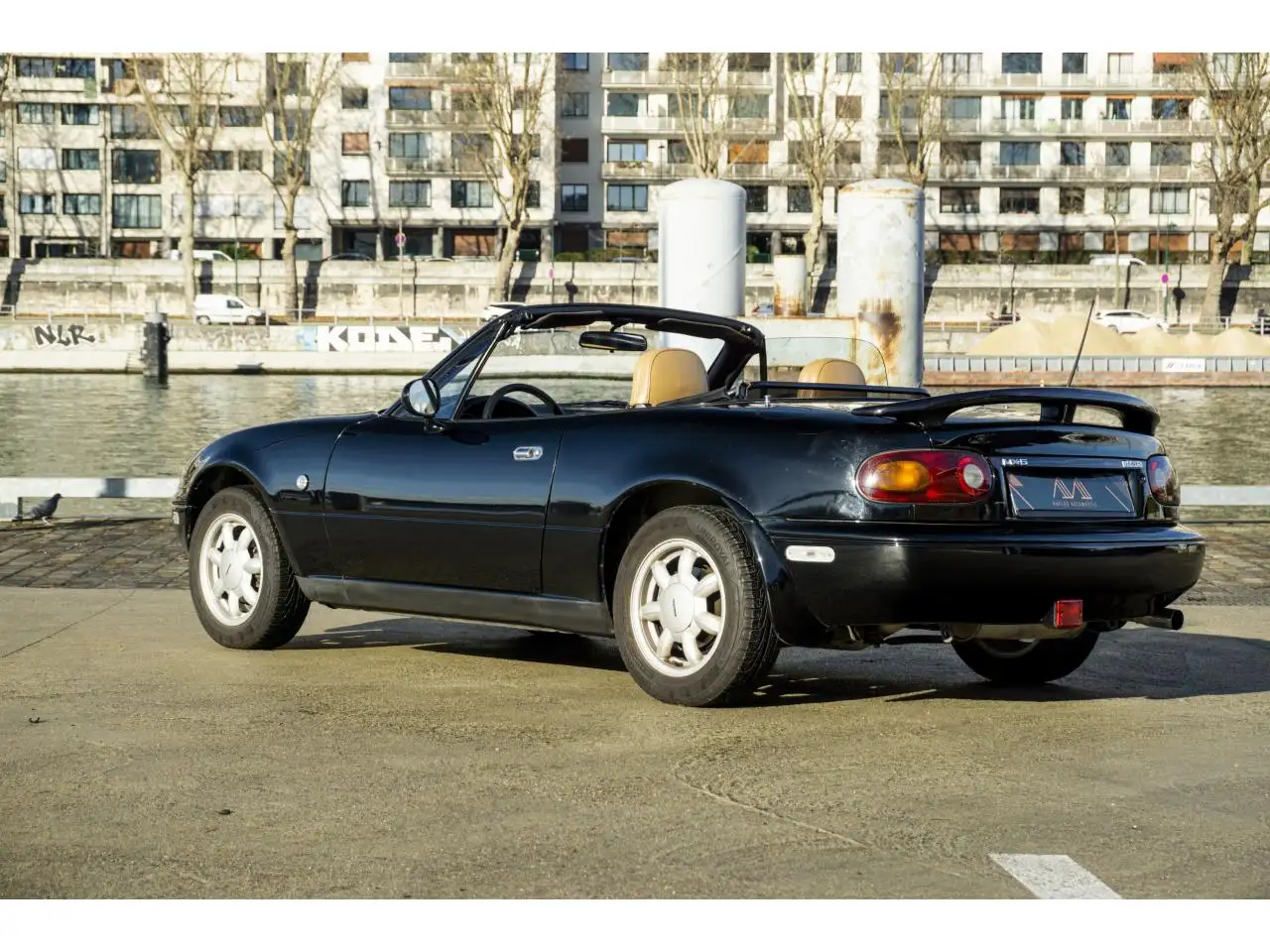Mazda MX-5 1.6i - NA ROADSTER // BLACK EDITION, foto 7