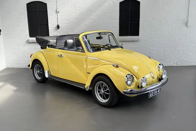 Volkswagen Kever Cabriolet 1303 LS Volledig gerestaureerd