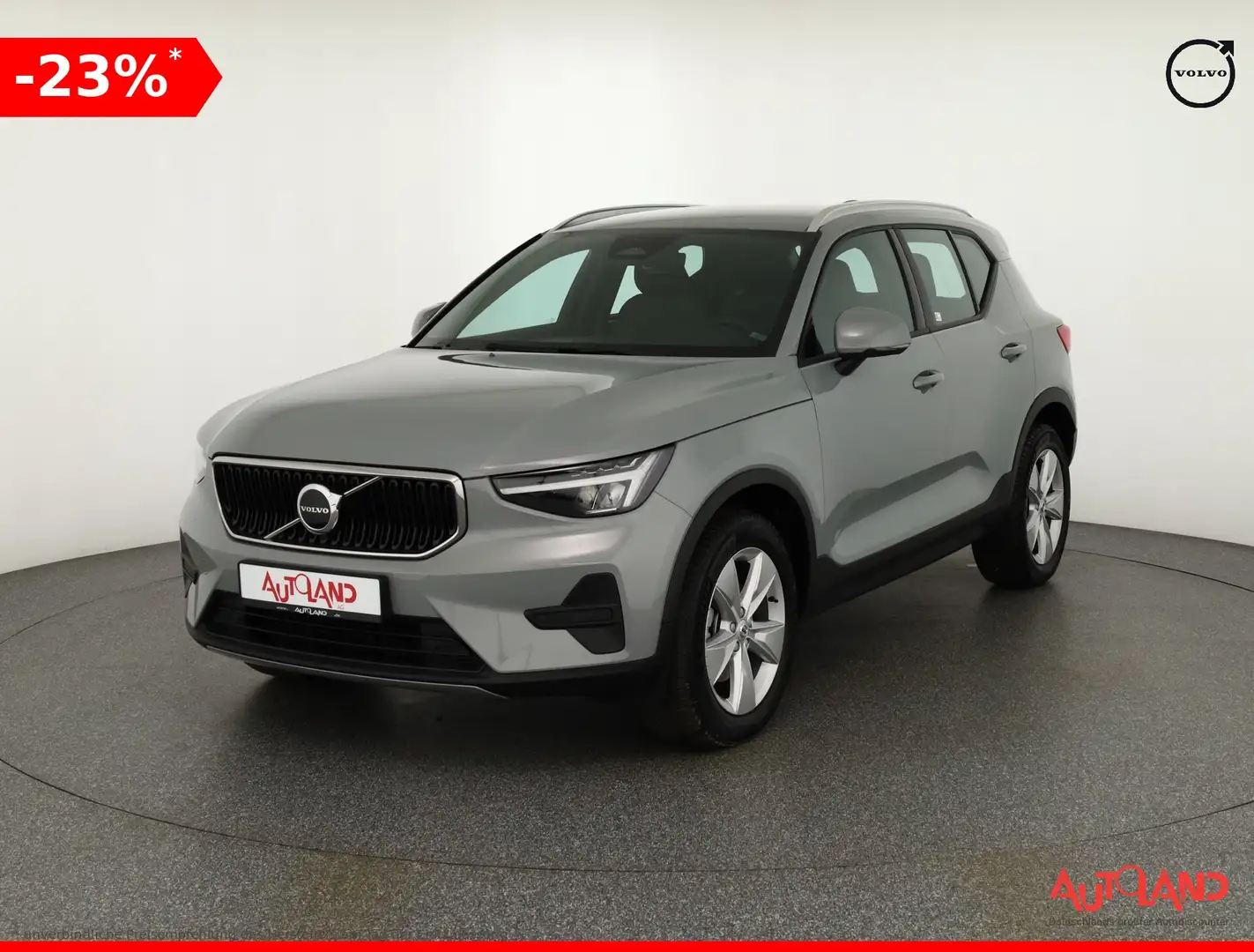 Volvo XC40 B3 Core mHEV Aut. LED Navi Kamera Grau - 1