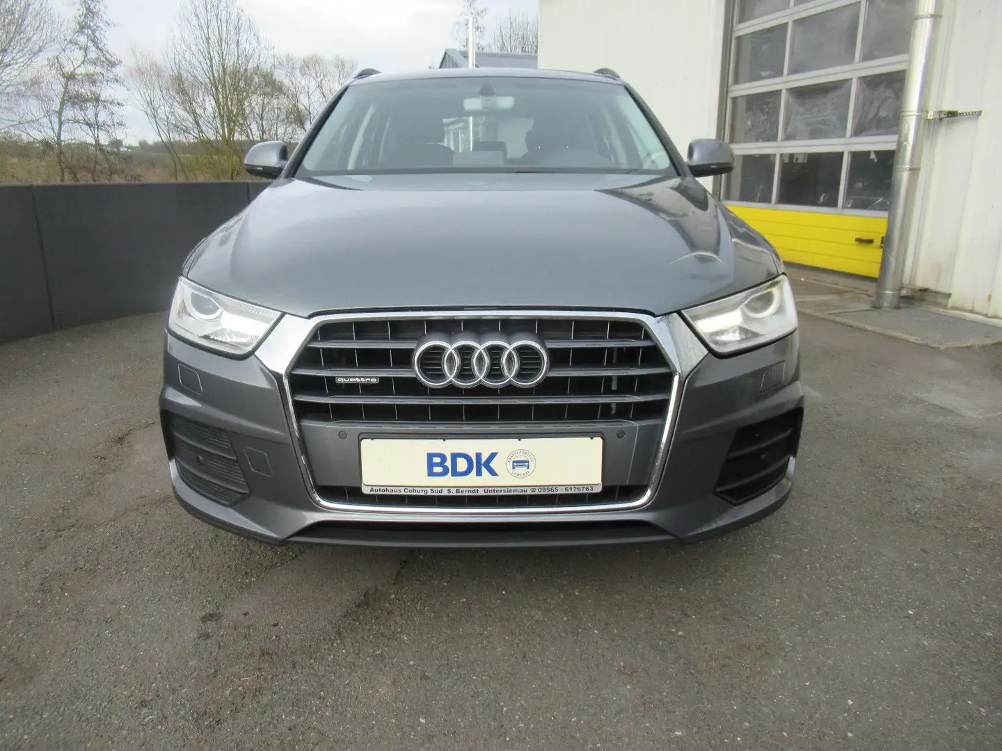 Audi Q3 quattro PANORAMA XEN LEDER AHK NAVI S-TRONIC Grau - 2