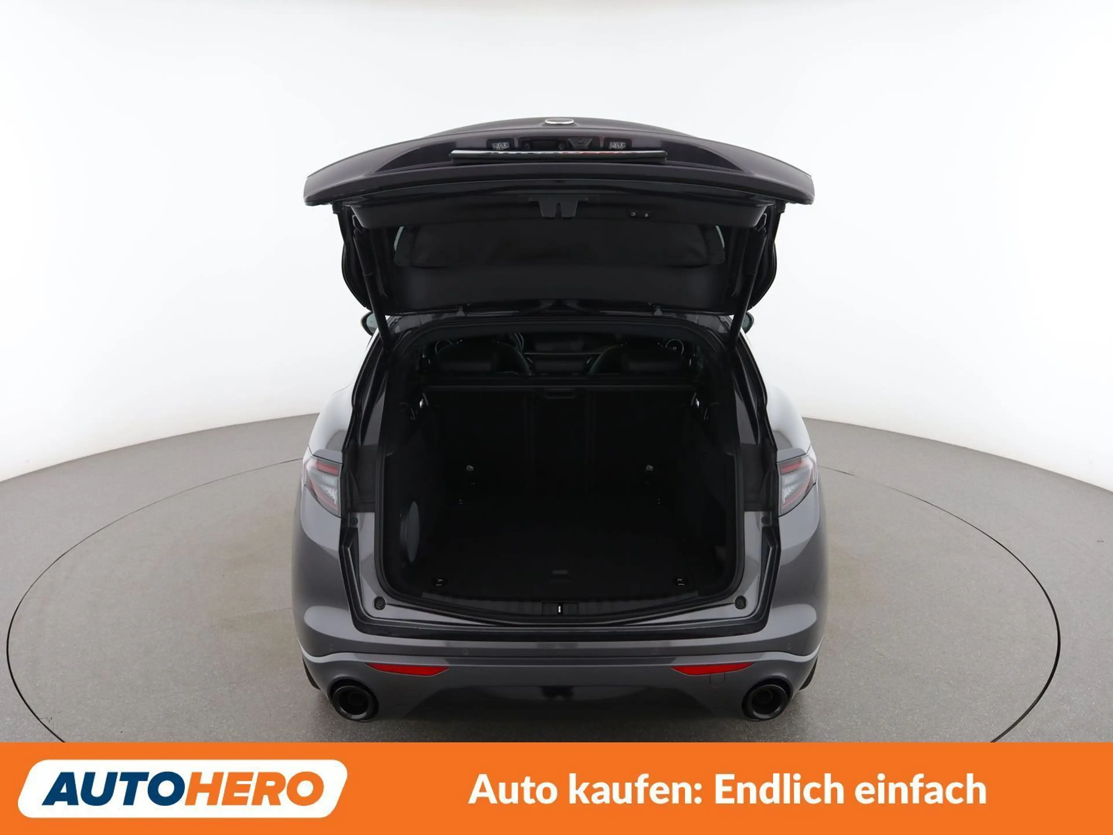Alfa Romeo Stelvio 2.2 JTDM Ti Q4 — photo 16