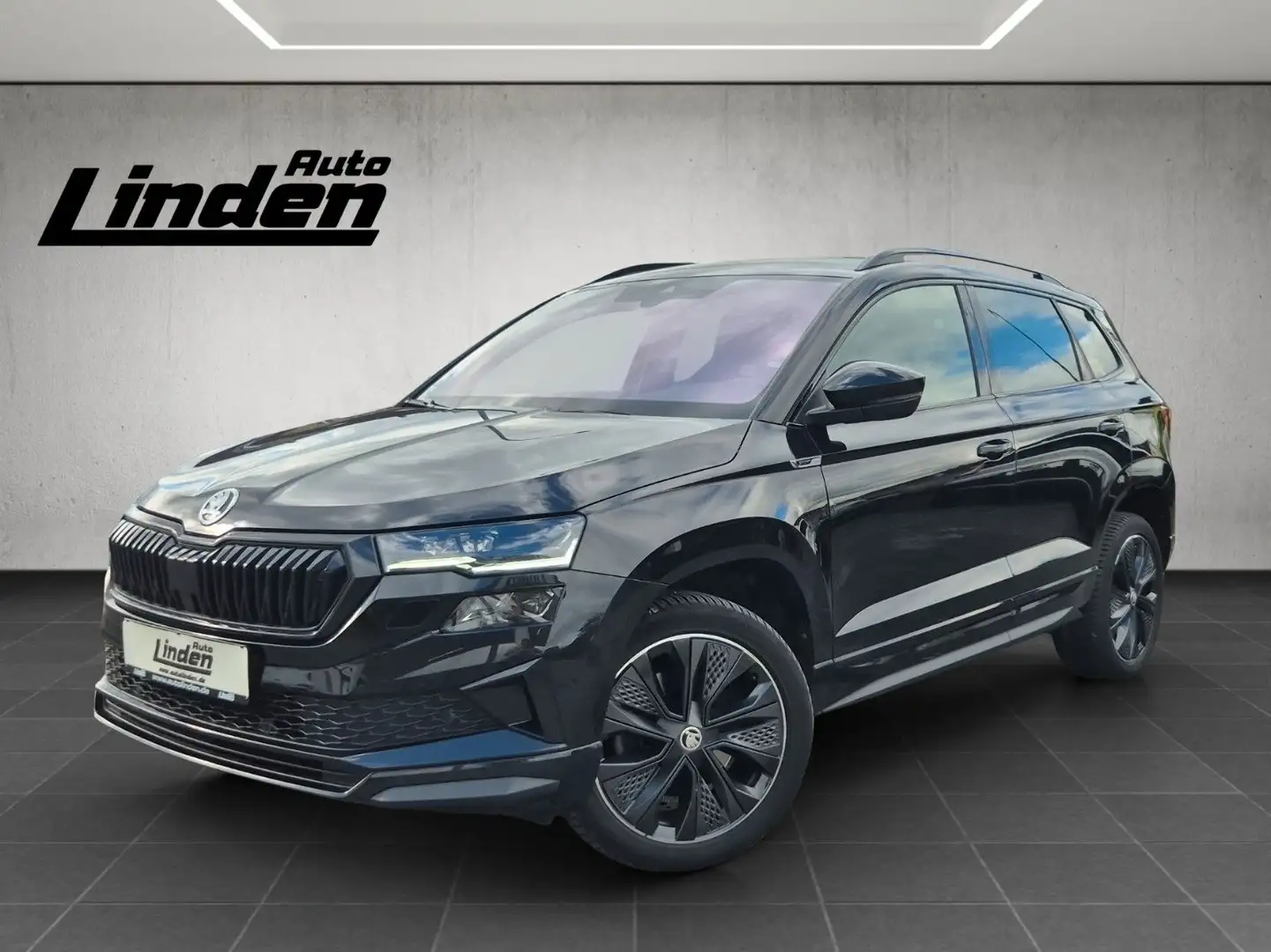 Skoda Karoq Sportline Navi Kamera Carplay LED 4xSHZ Noir - 1