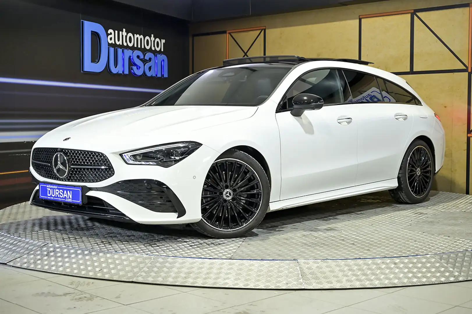 Mercedes-Benz CLA 220 Shooting Brake 220d 8G-DCT - 1