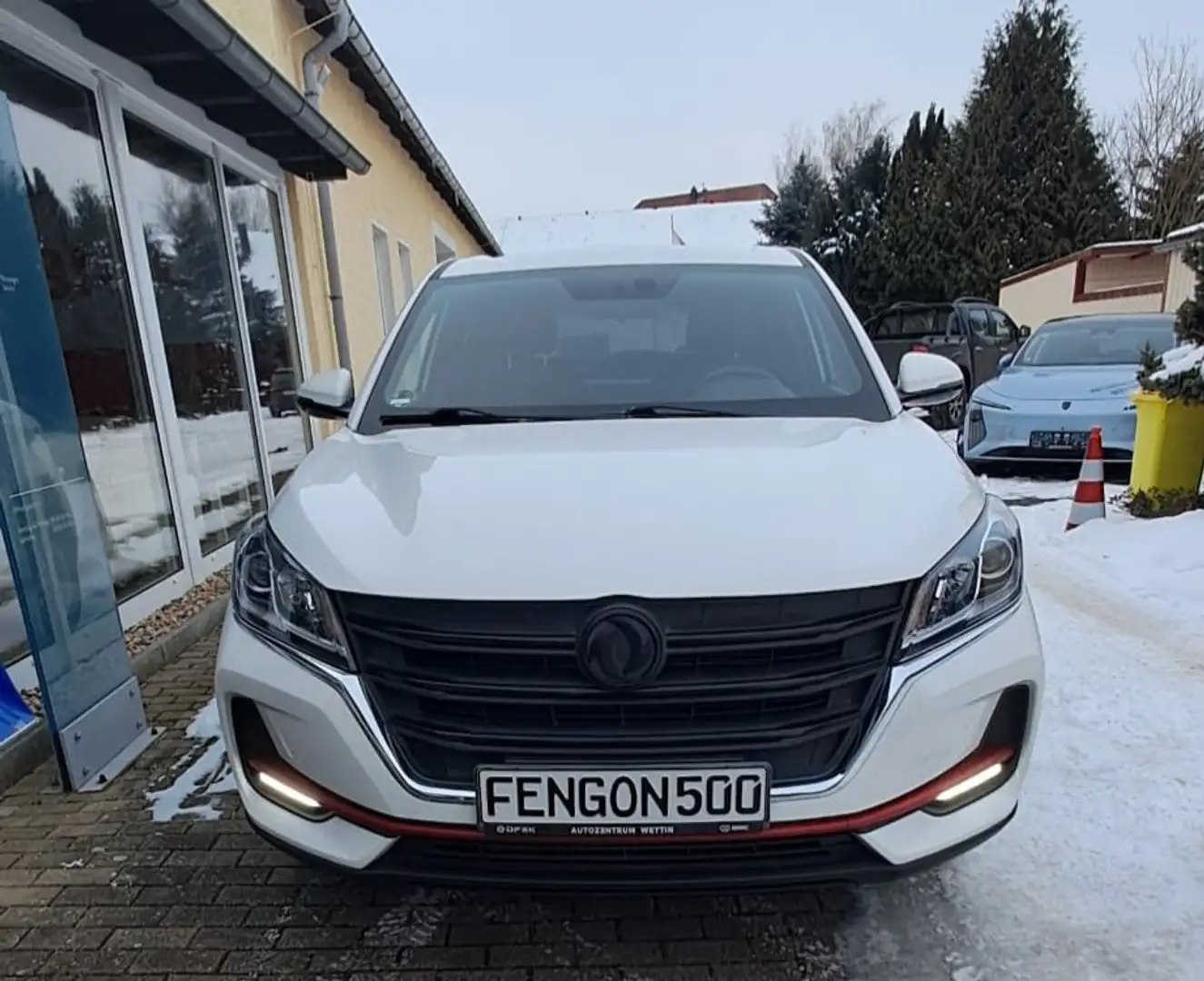 DFSK Fengon 500 DFSK Fengon 500 Navi DAB Scheibentönung 8fach Weiß - 1