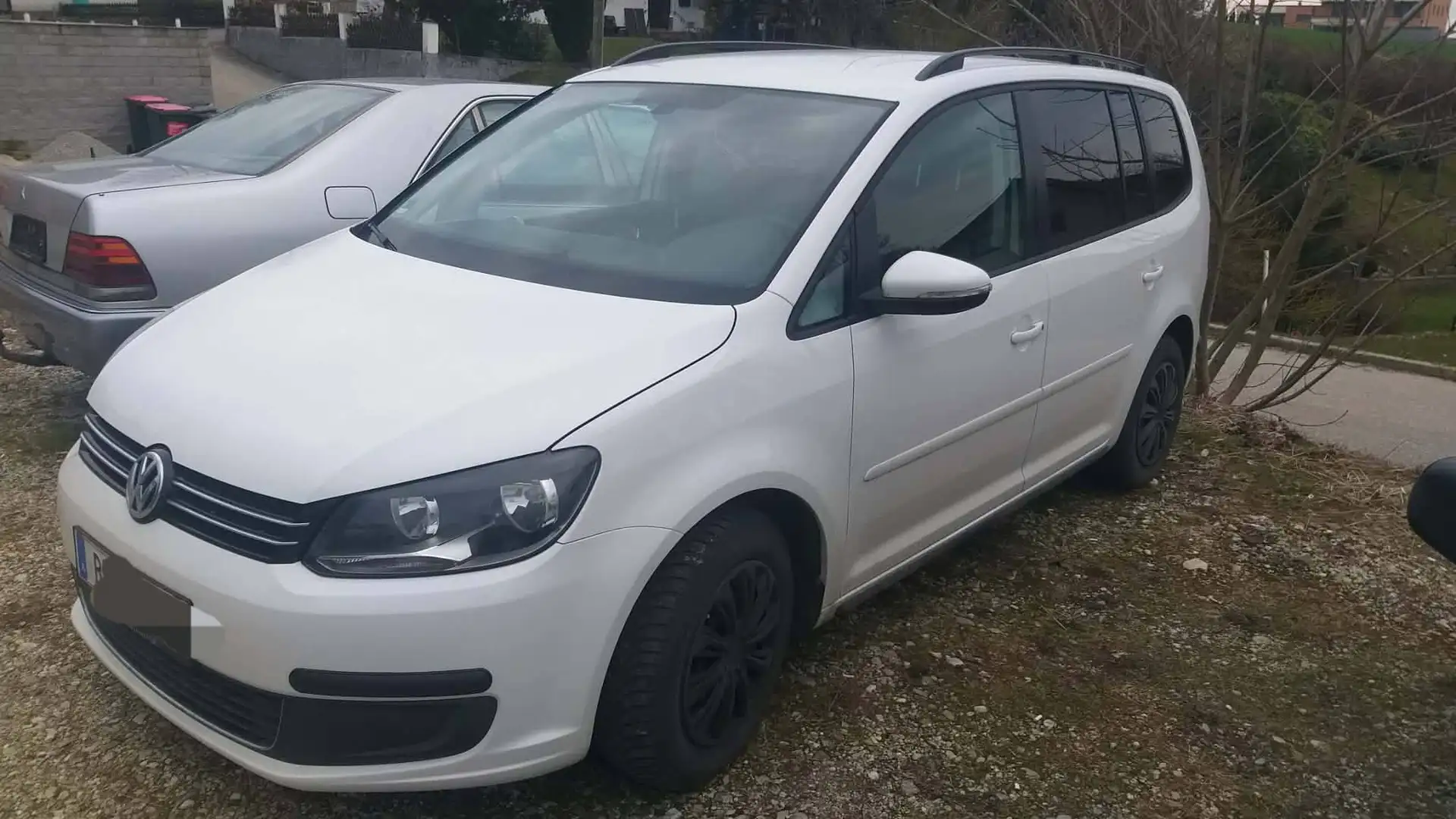 Volkswagen Touran 1,6 BMT TDI DPF.....Export Fixpreis 2500 € ¡ Weiß - 1