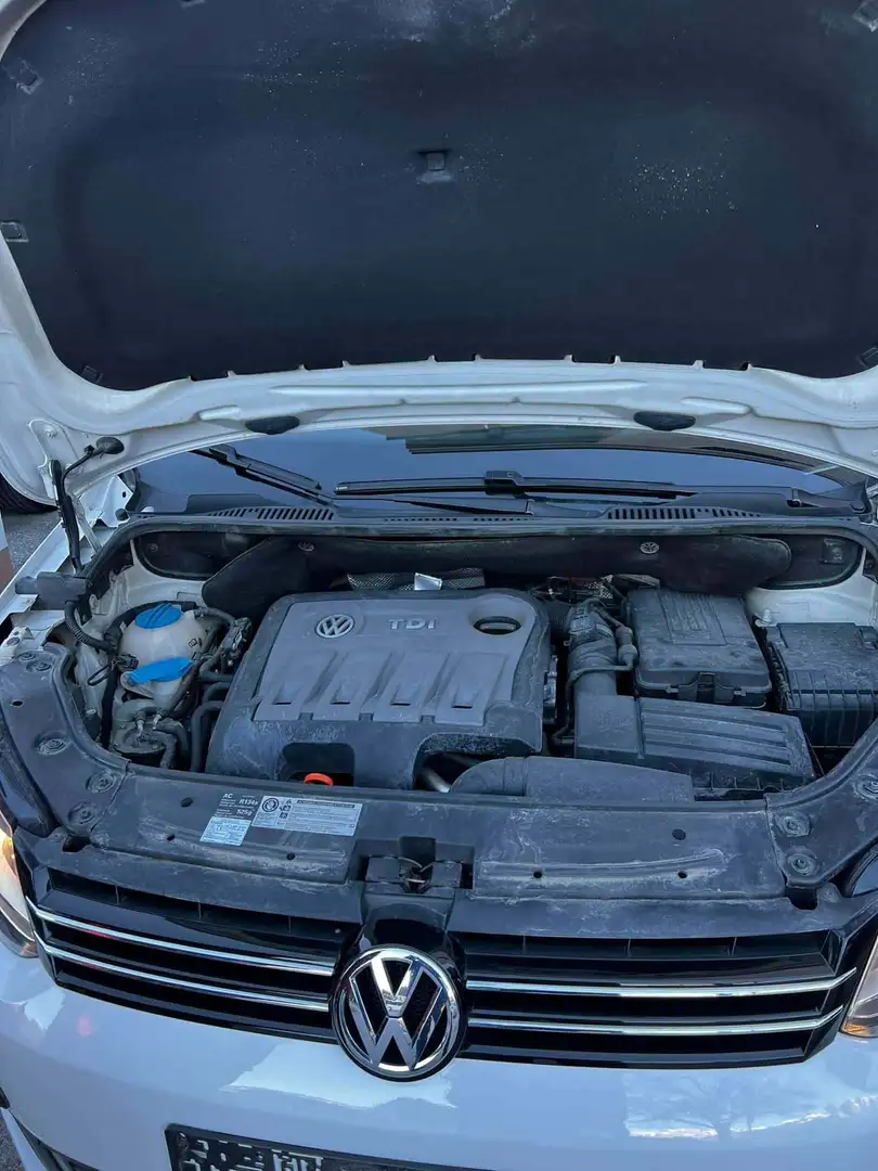 Volkswagen Touran 1,6 BMT TDI DPF.....Export Fixpreis 2500 € ¡ Weiß - 2