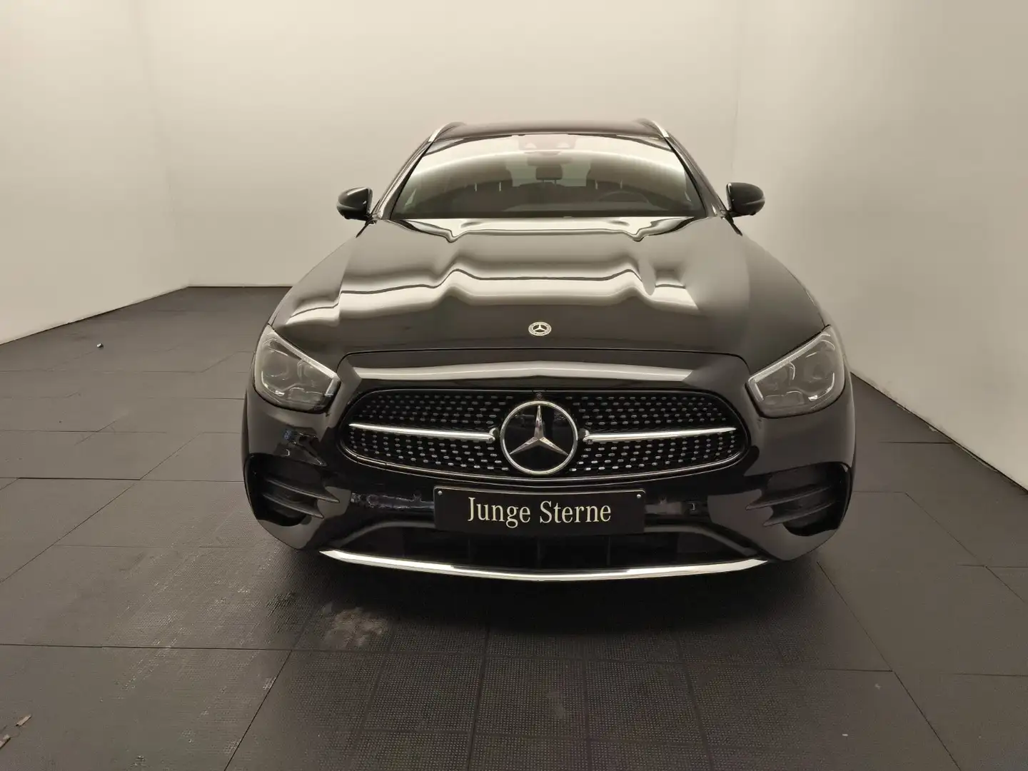 Mercedes-Benz E 400 E 400 d T 4M AMG Line/Navi/Pano.-Dach/Distronic Schwarz - 2