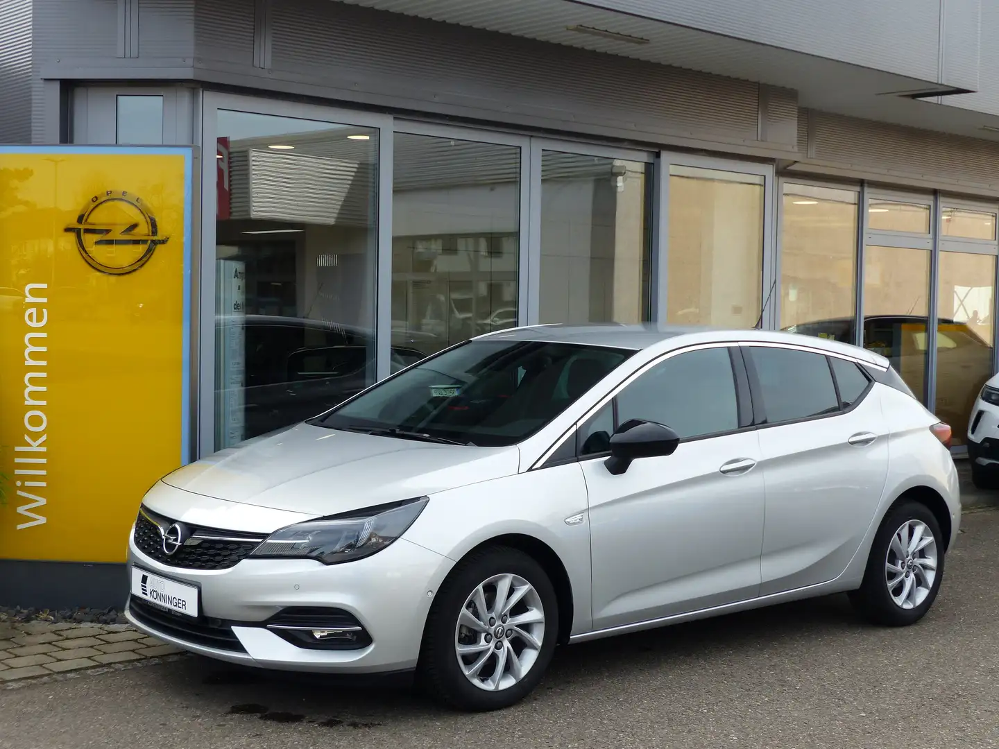 Opel Astra 1.2 Turbo Elegance Kamera, Sitz- & Lenkradh.,... Argent - 1