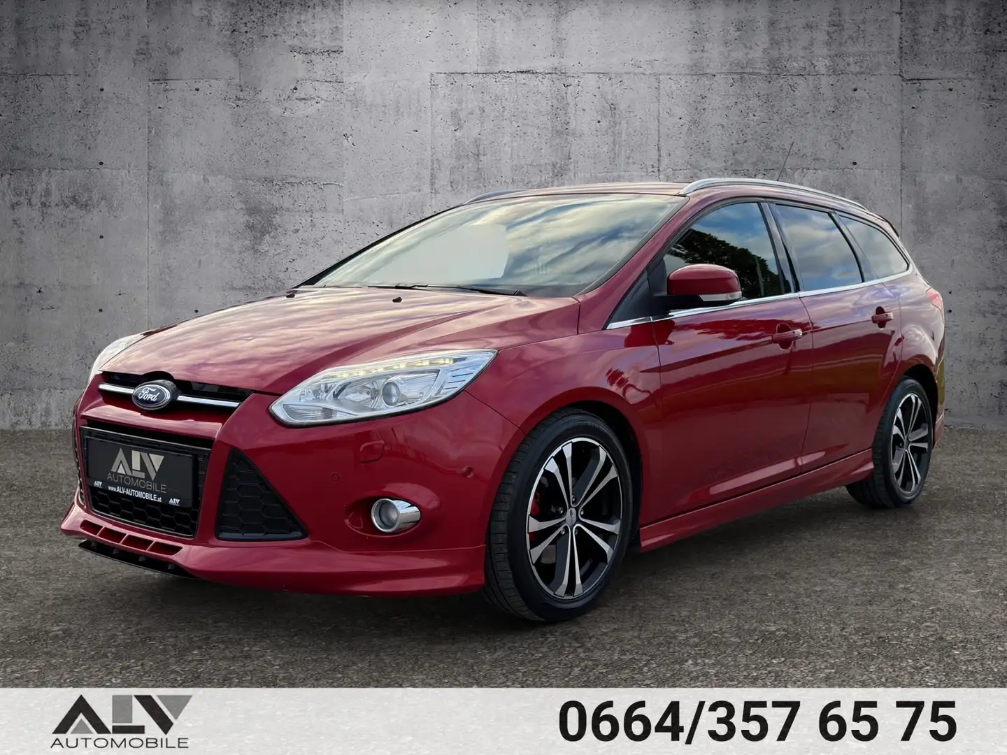 Ford Focus Titanium 1,6 TDCI ST-Line 1.Besitz! Rot - 2