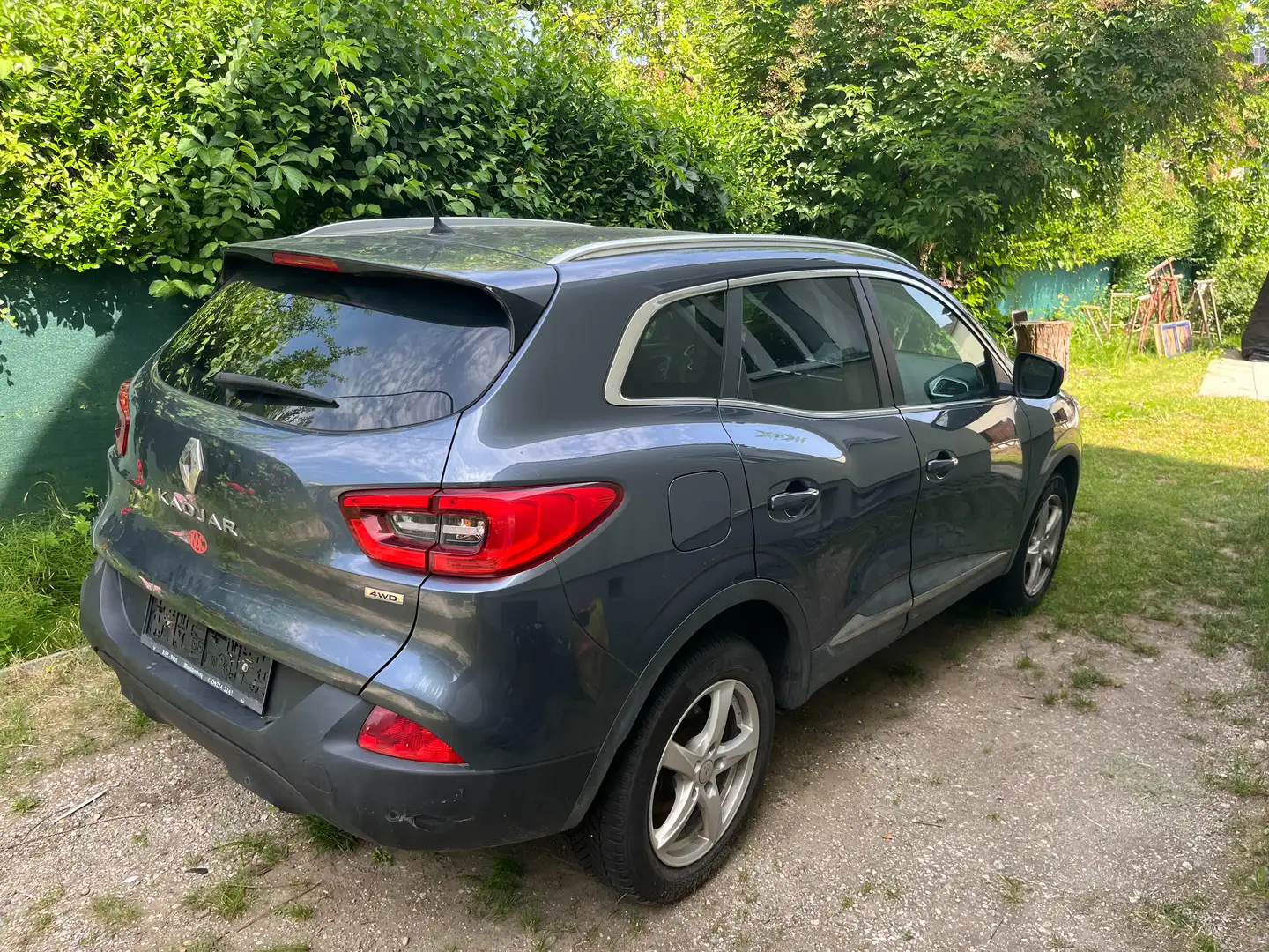 Renault Kadjar Kadjar Energy dCi 130 4WD 6-Gang Zen Zen Grijs - 2