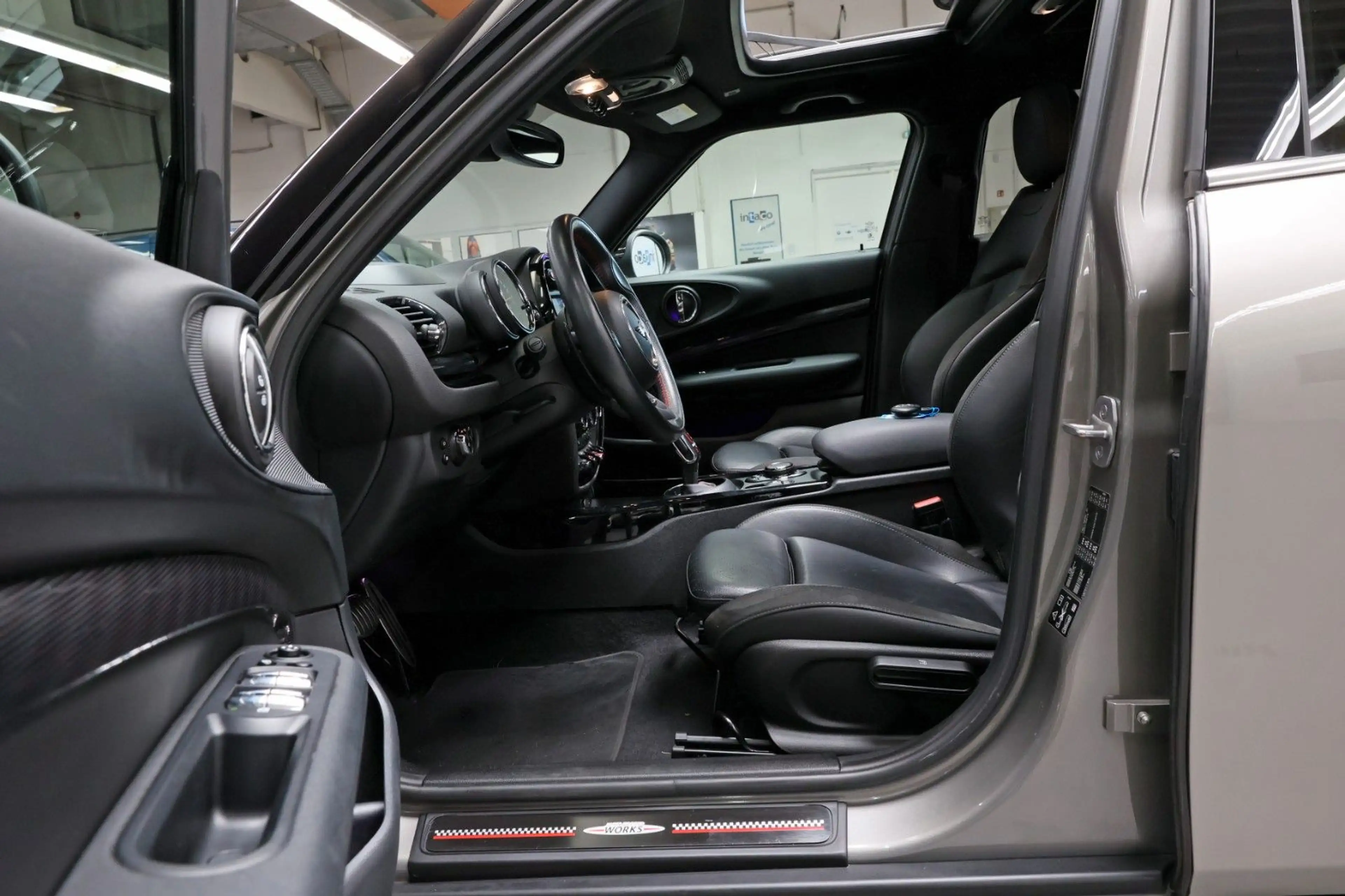 MINI Cooper S Clubman All4 JCW Trim LED Navi HUD Pano — photo 8