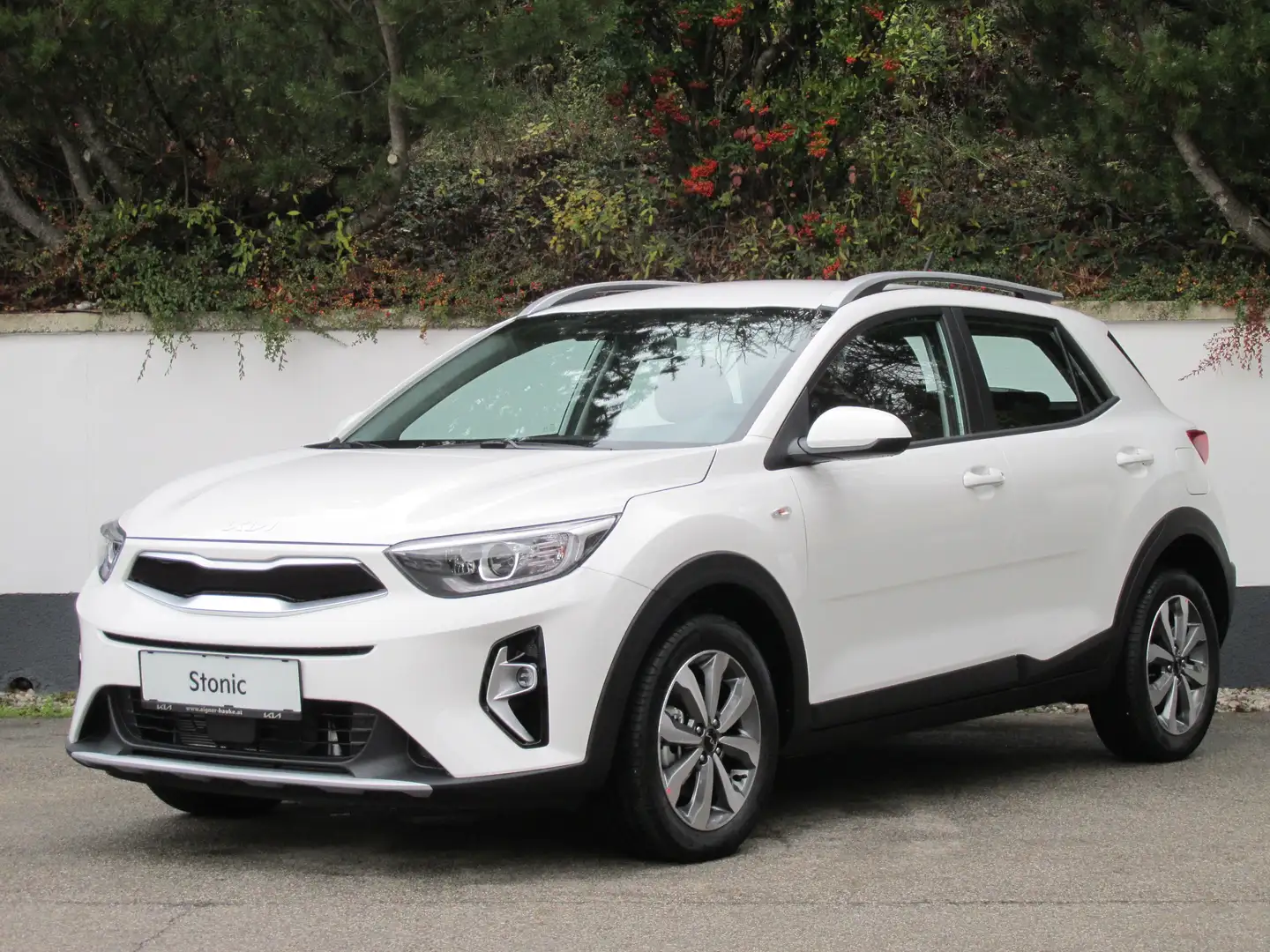 Kia Stonic 1,0 TGDI GPF ISG Silber Wit - 1