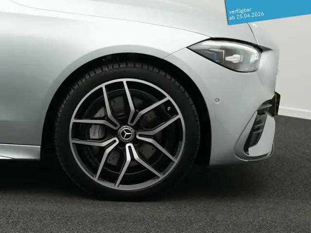 Mercedes-Benz C-Class view 8