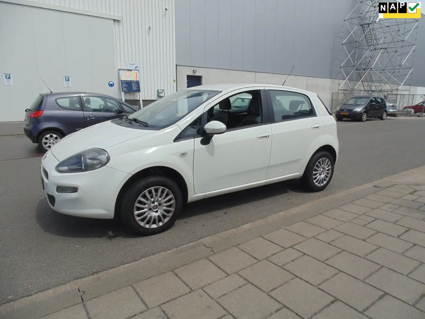 Fiat Punto Evo 1.4 Natural Power Easy LPG MET AIRCO 2012 Wit - 1