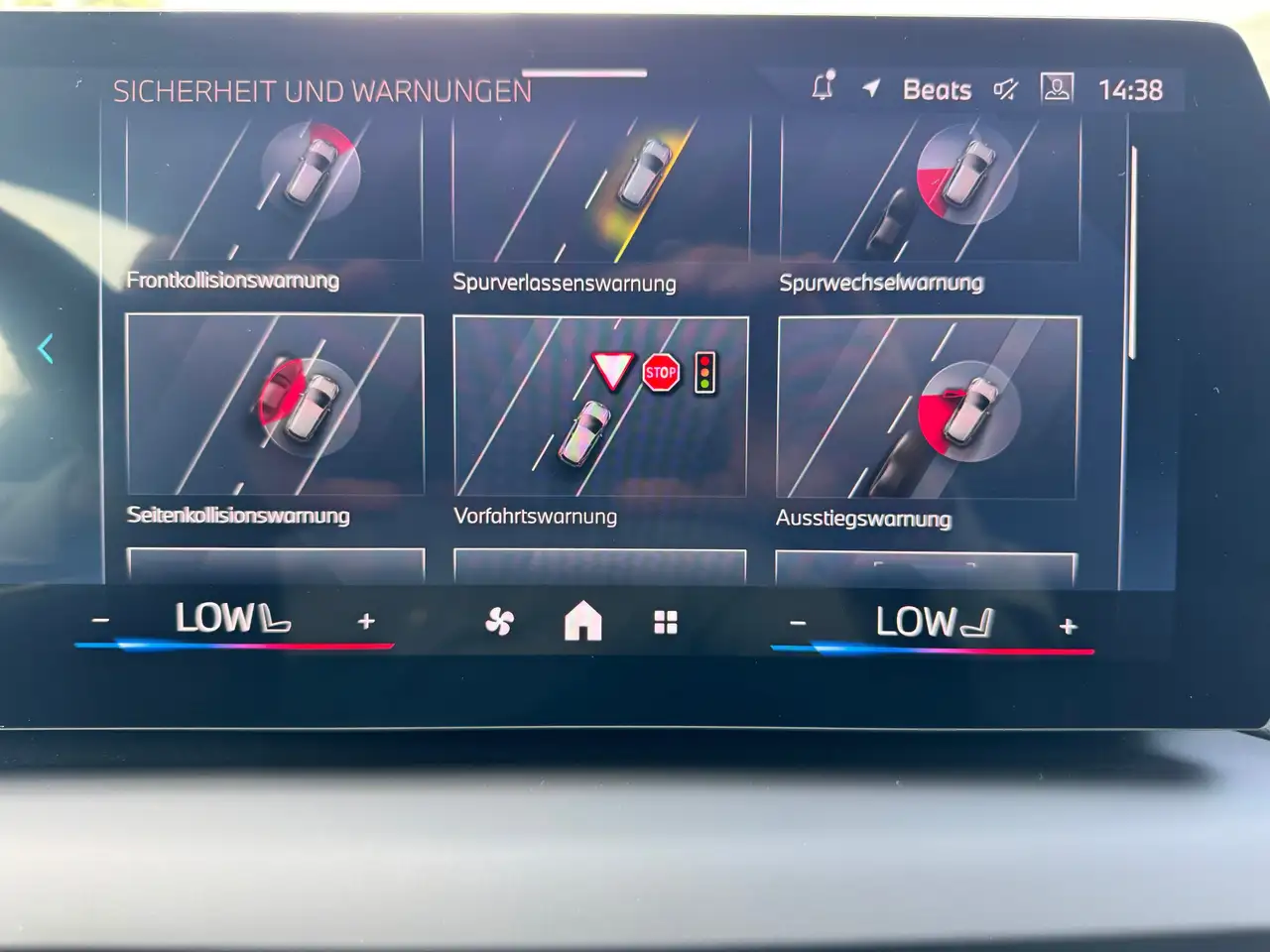 BMW 1 Series Hatch Head-Up DAB LED Komfortzg. Klimaaut., миниатюра 15
