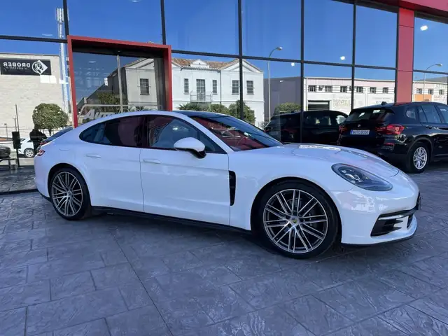 Porsche Panamera view 6