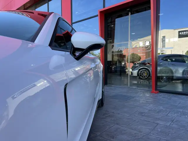 Porsche Panamera view 13