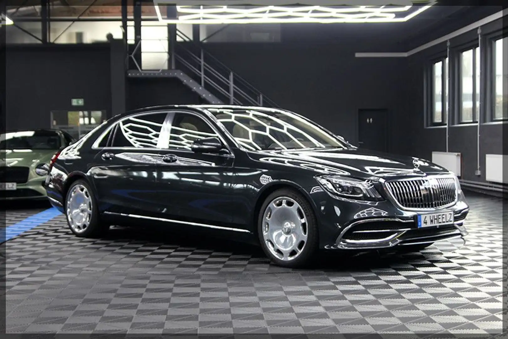 Mercedes-Benz S 650 S Maybach PANO / CAM / NAVI / MwSt Schwarz - 1