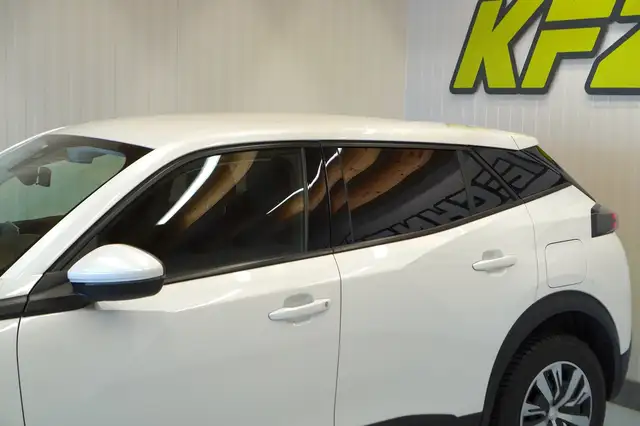 Peugeot 2008 view 12