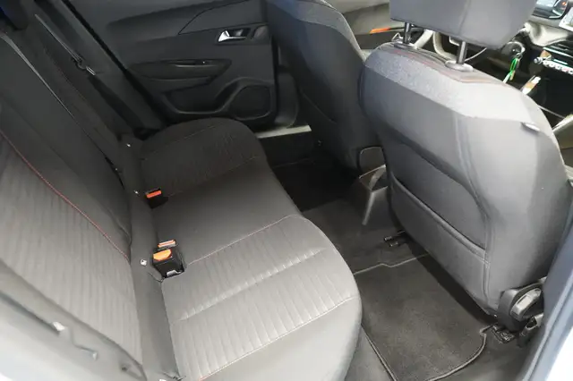 Peugeot 2008 view 20