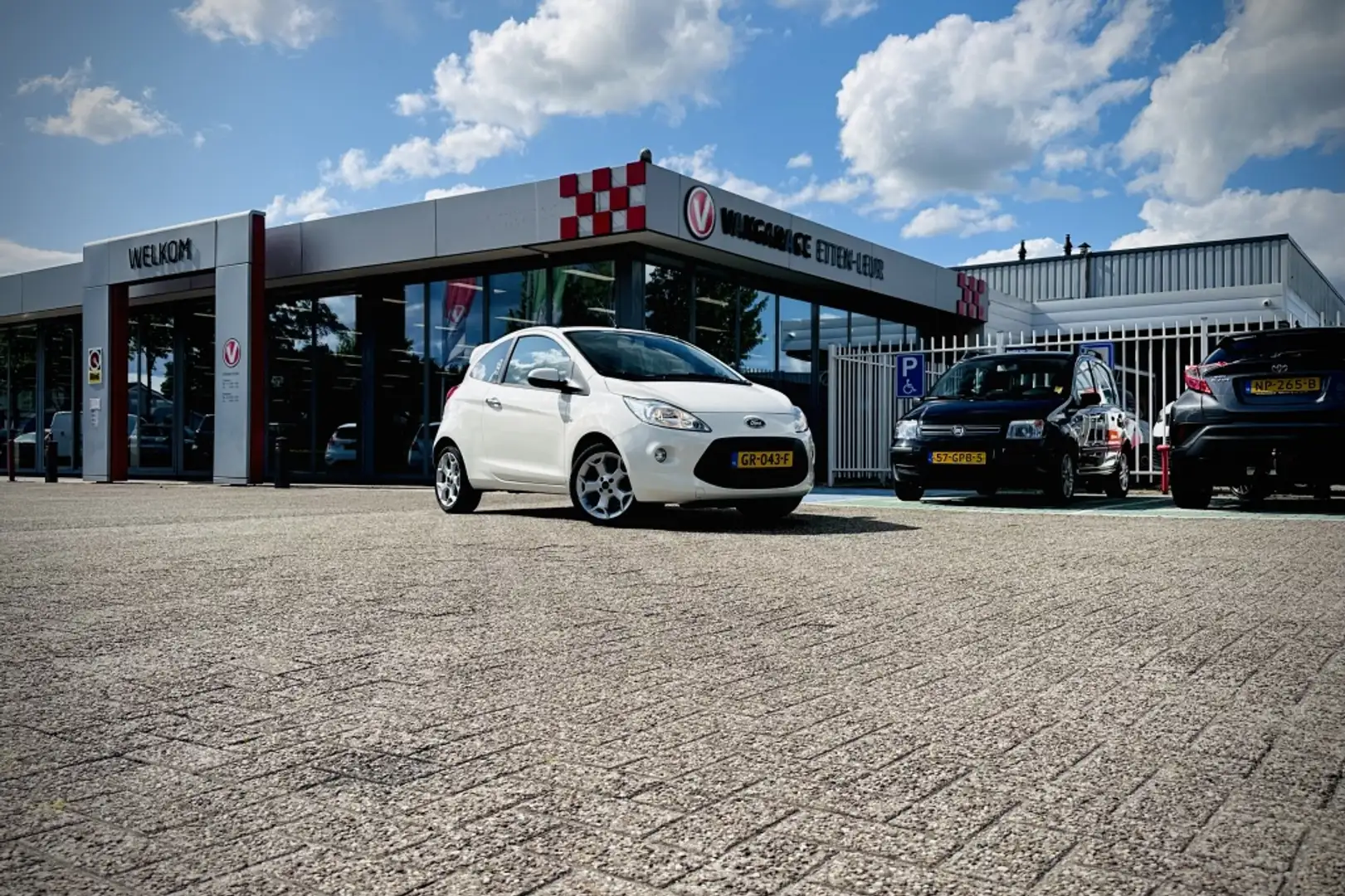 Ford Ka/Ka+ 1.2 Titanium X / CLIMA / PDC / STOELVERWARMING Biały - 2