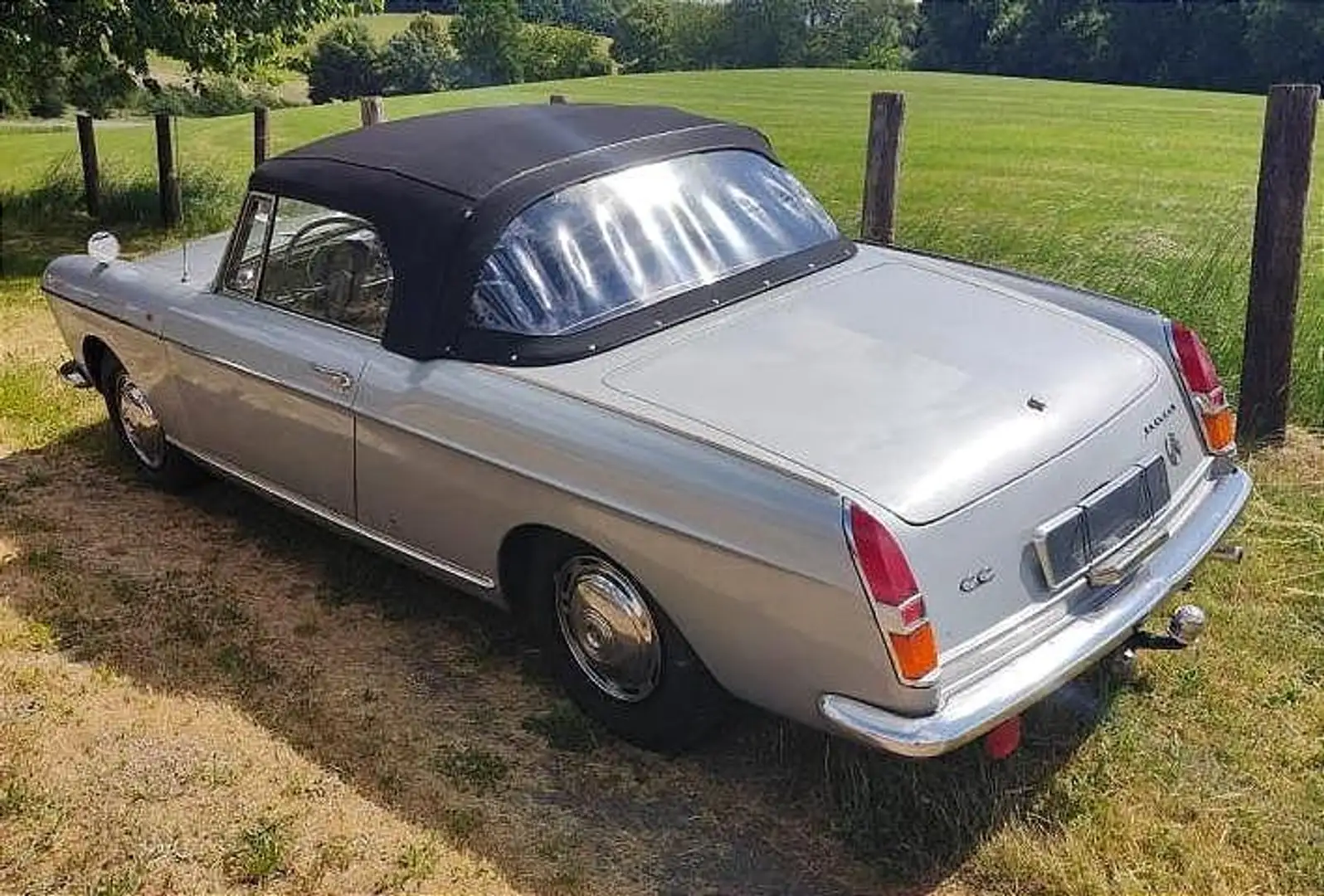 Peugeot 404 CARBURATEUR / première main / faible kilométrage Gris - 2