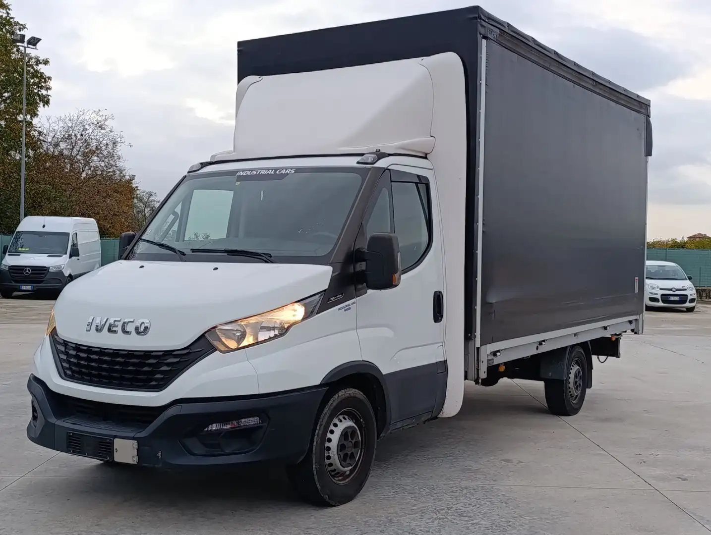 Iveco Daily Daily 35S16 2.3 HPT PLM Cabinato*CENTINATO* Blanc - 2