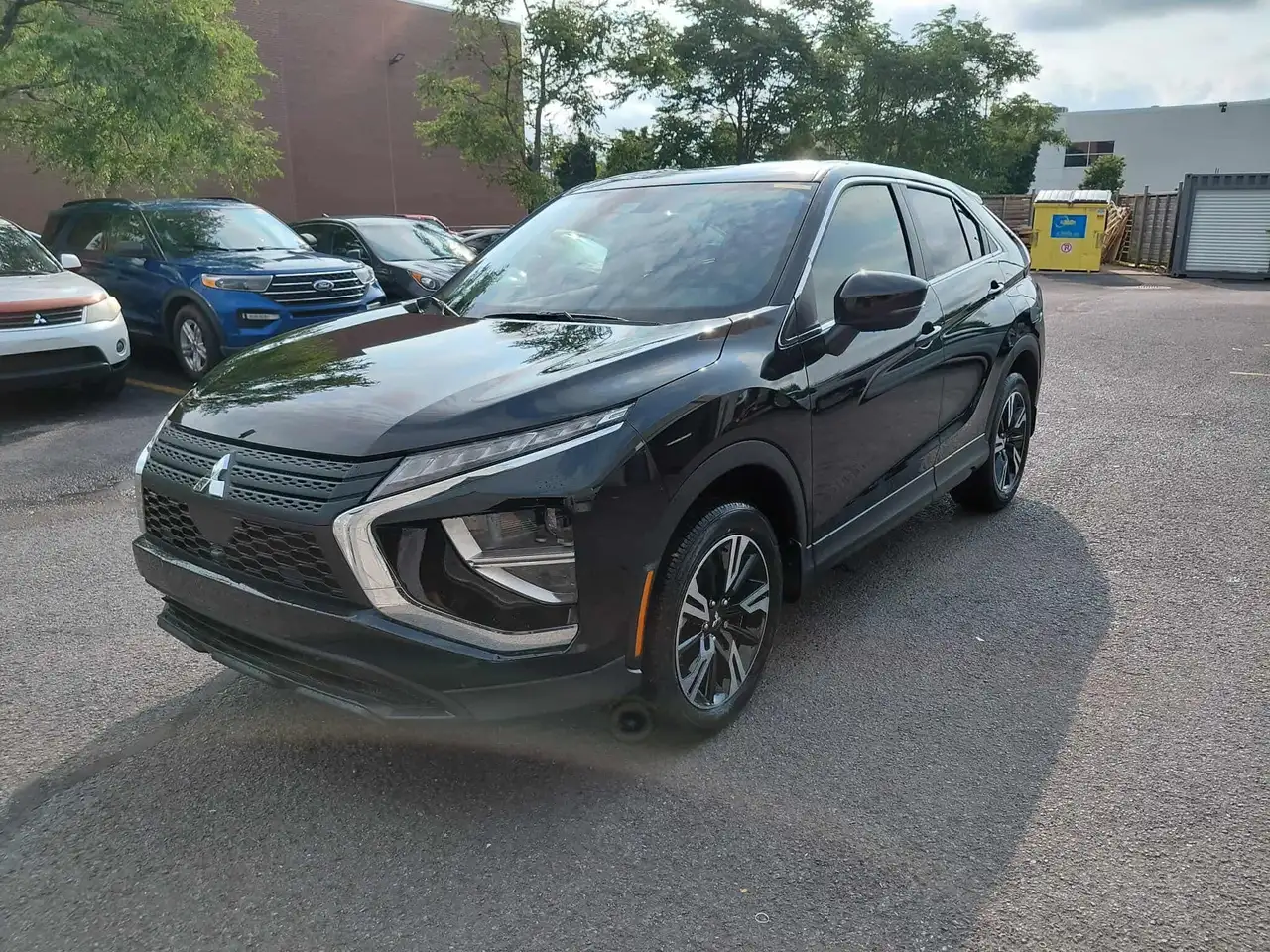 Mitsubishi Eclipse Cross снимка Mitsubishi Eclipse Cross