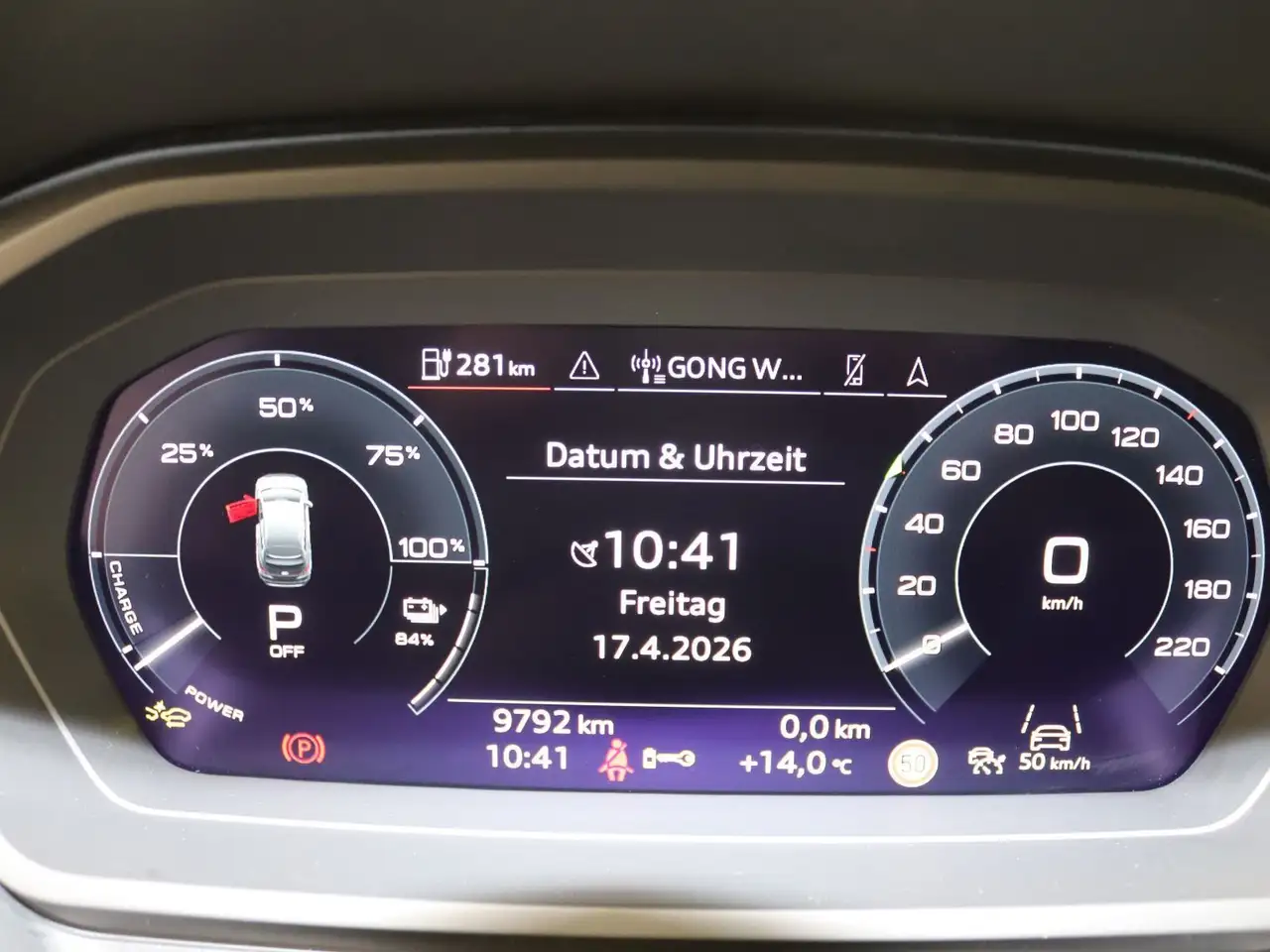 Audi Q4 e-tron S-Line edition 55 quattro / Pano, AHK 15