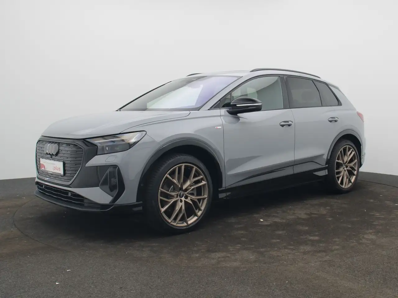 Audi Q4 e-tron S-Line edition 55 quattro / Pano, AHK 2