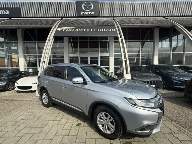 Mitsubishi Outlander 2.2 Intense awd auto
