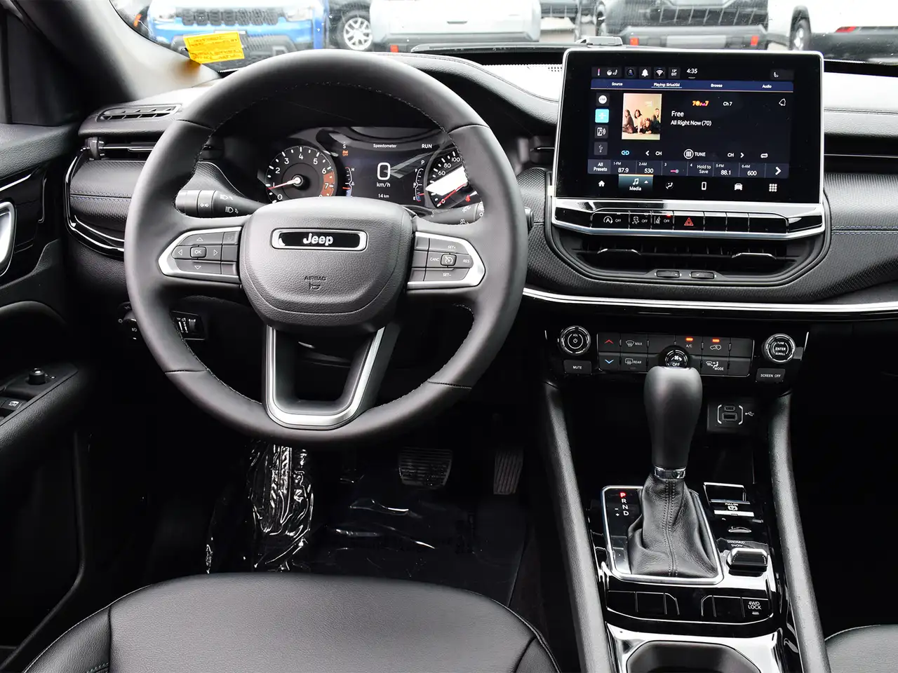 Jeep Compass photo Jeep Compass