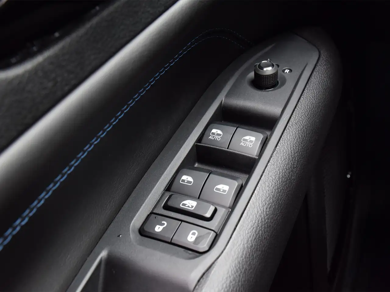 Jeep Compass photo Jeep Compass