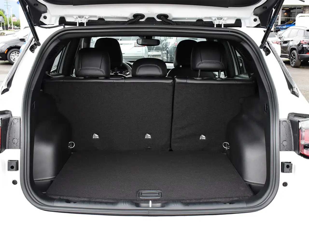 Jeep Compass photo Jeep Compass