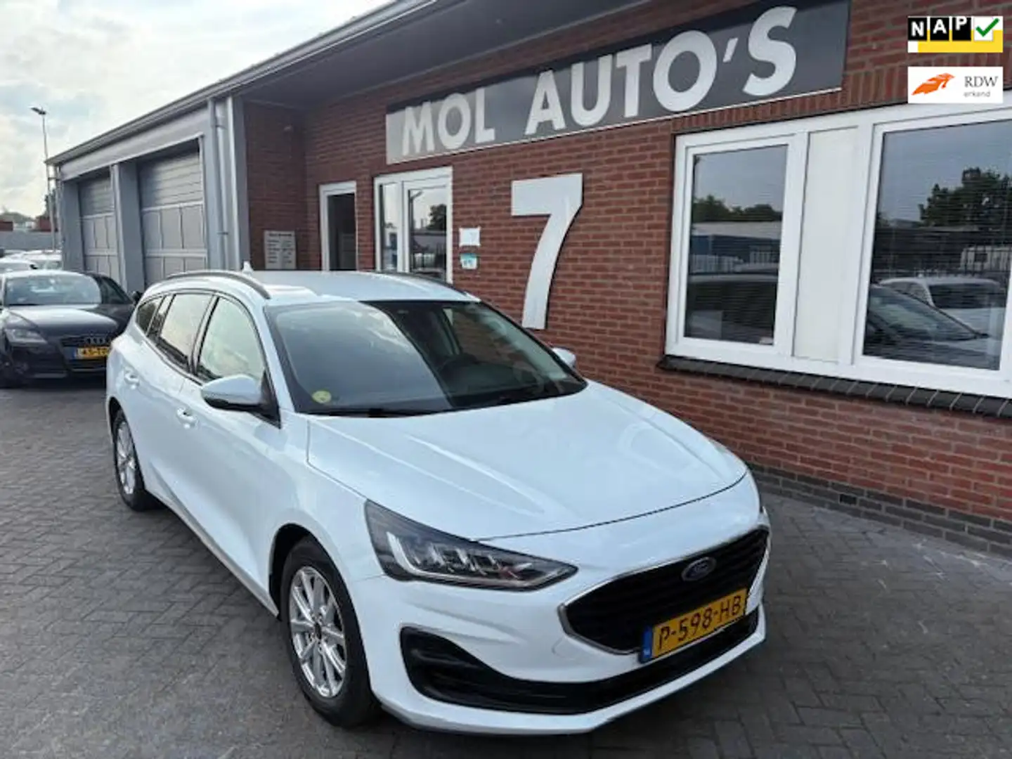 Ford Focus Wagon 1.5 EcoBlue Connected Blanc - 1