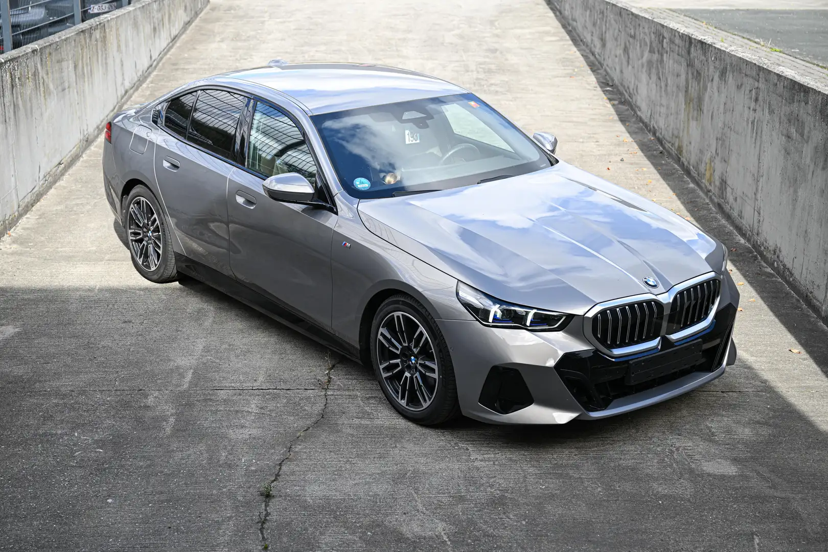 BMW 520 520 dA Mild-Hybrid /M SPORT Gris - 1