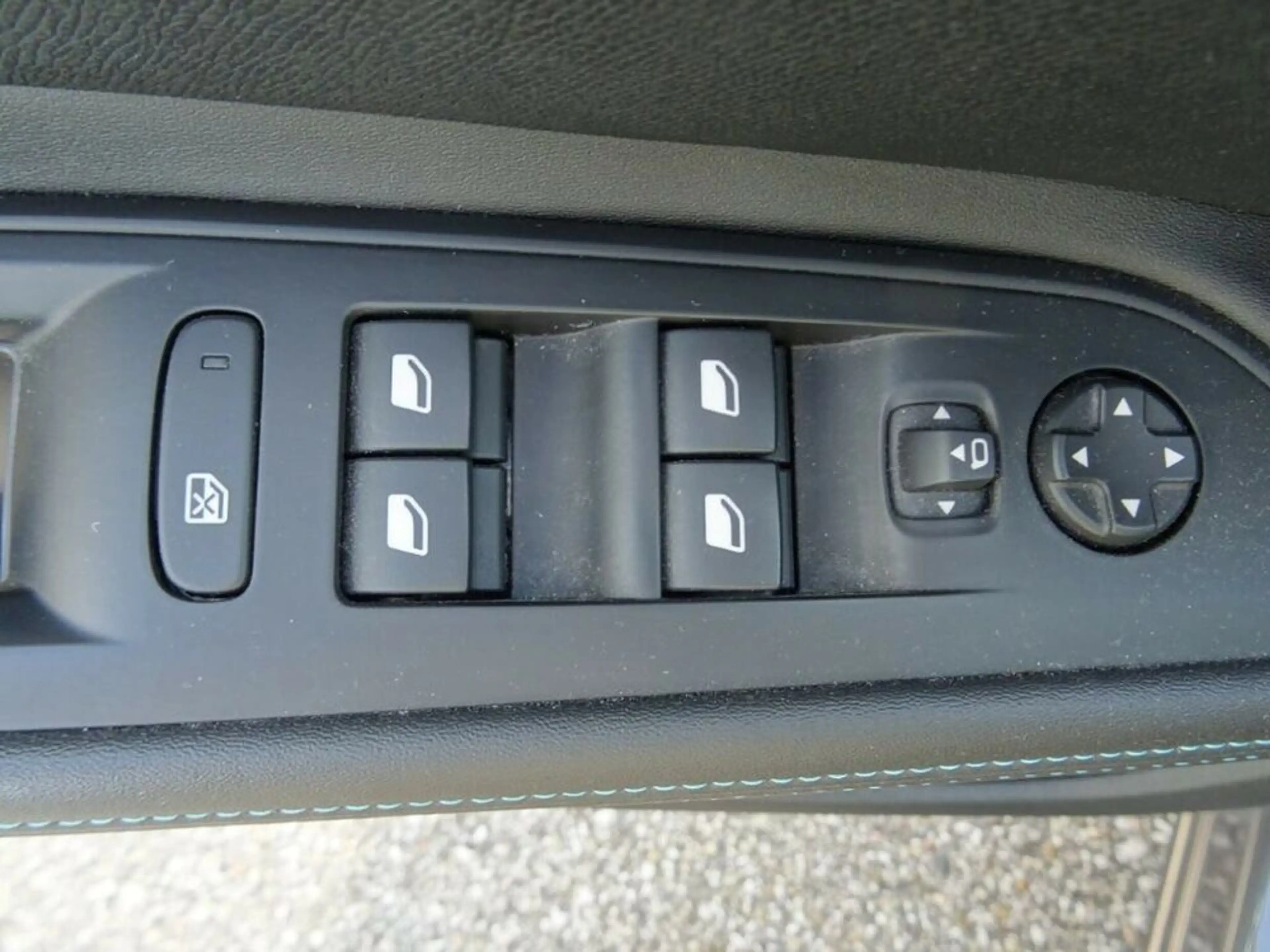 Peugeot 5008 Allure 1,5 BHDi EAT8 — photo 14