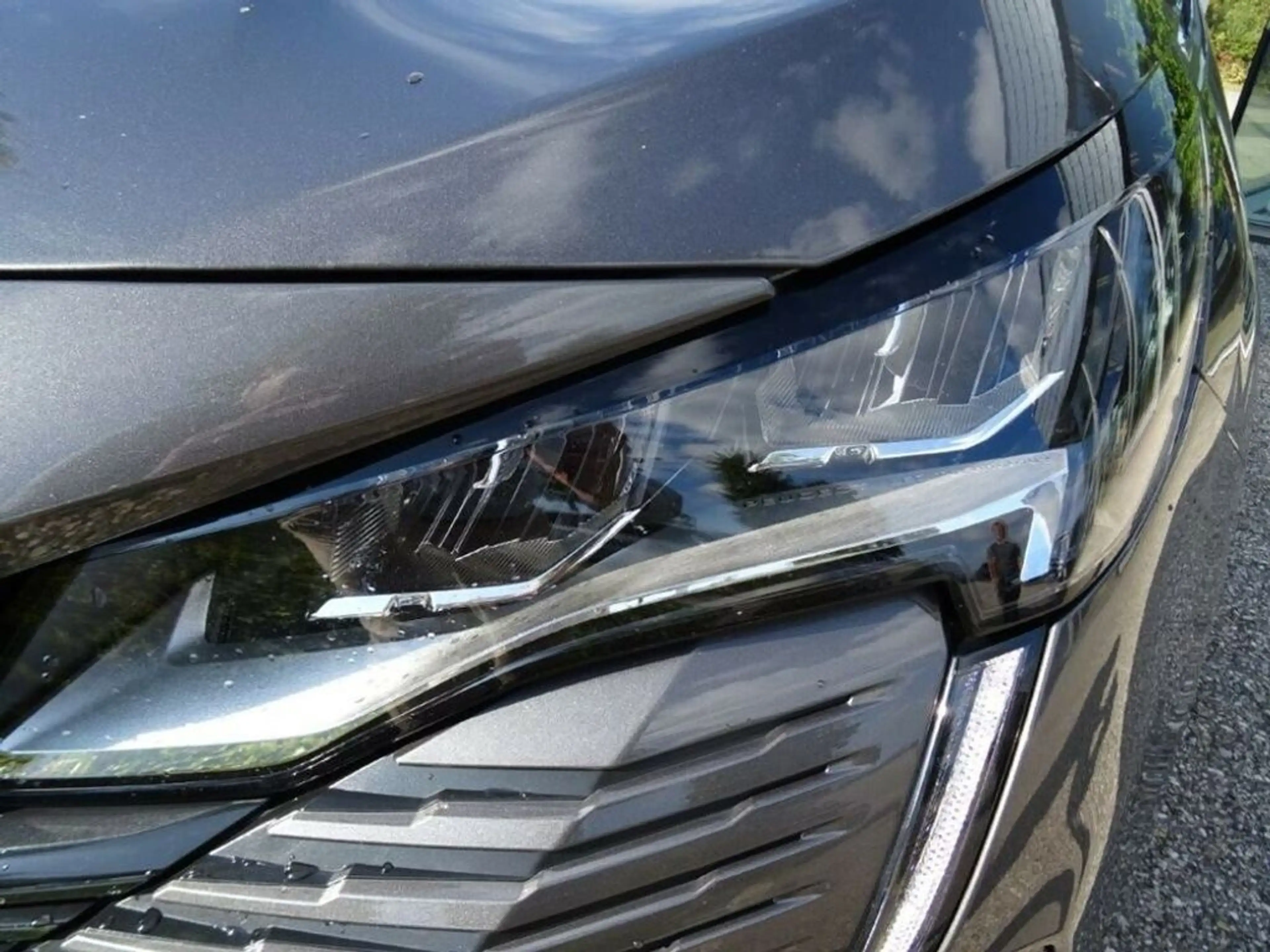 Peugeot 5008 Allure 1,5 BHDi EAT8 — photo 6