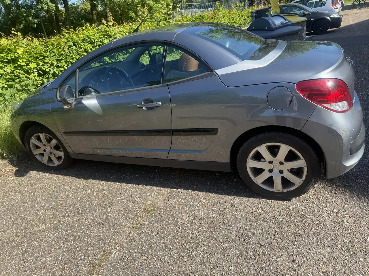 Peugeot 207 CC 1.6 THP 150ch FÃ©line