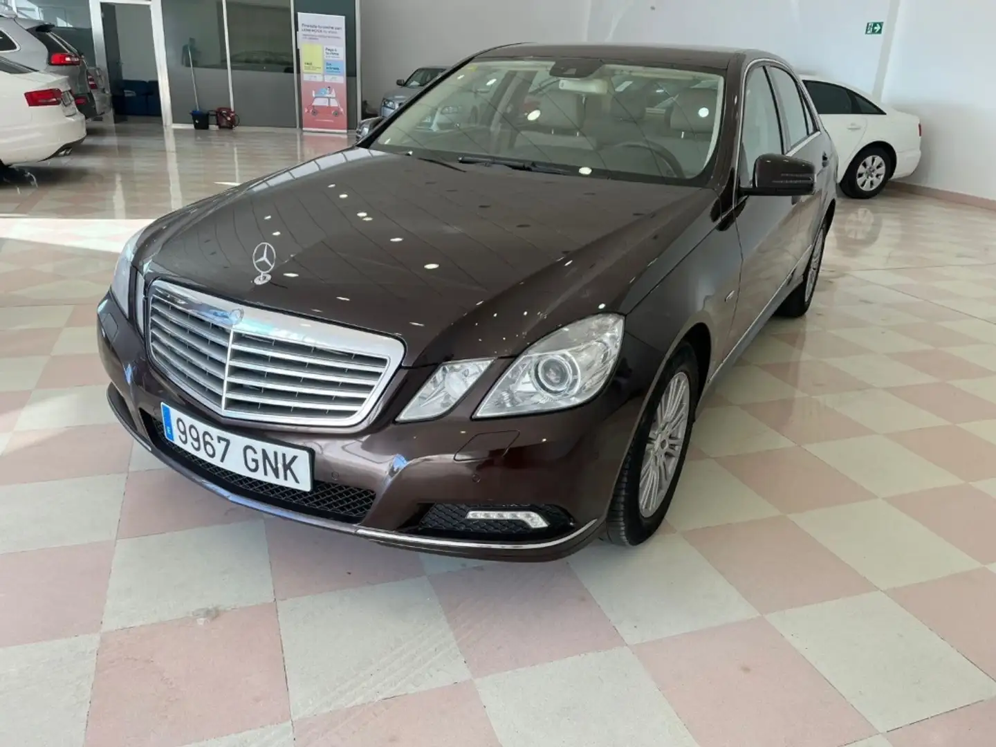 Mercedes-Benz E 350 350CDI BE Elegance Aut. Marrone - 1