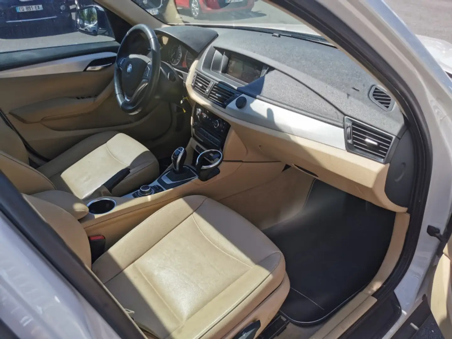 BMW X1 (E84) XDRIVE18DA 143CH LOUNGE PLUS Blanc - 2
