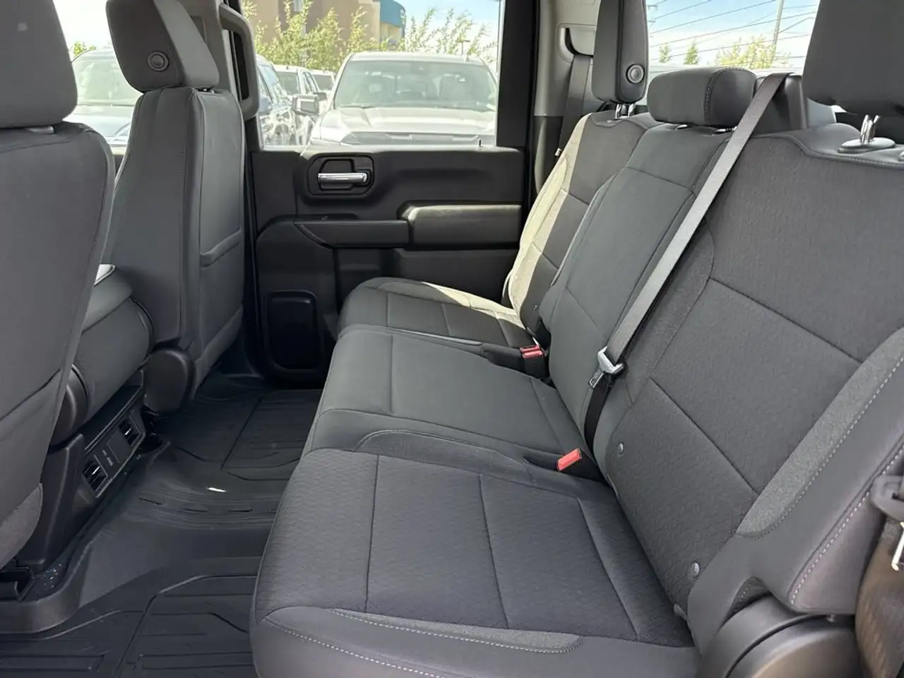 GMC Sierra 2500HD photo GMC Sierra 2500HD