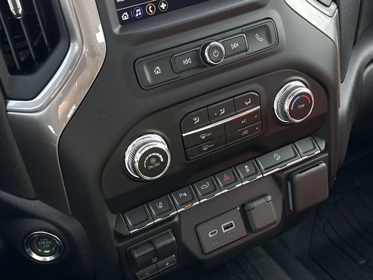 GMC Sierra 2500HD photo GMC Sierra 2500HD