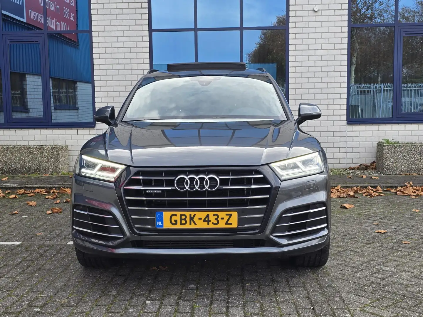 Audi Q5 55 TFSI e quattro Competition S-line/Pano/Alarm kl Gris - 2
