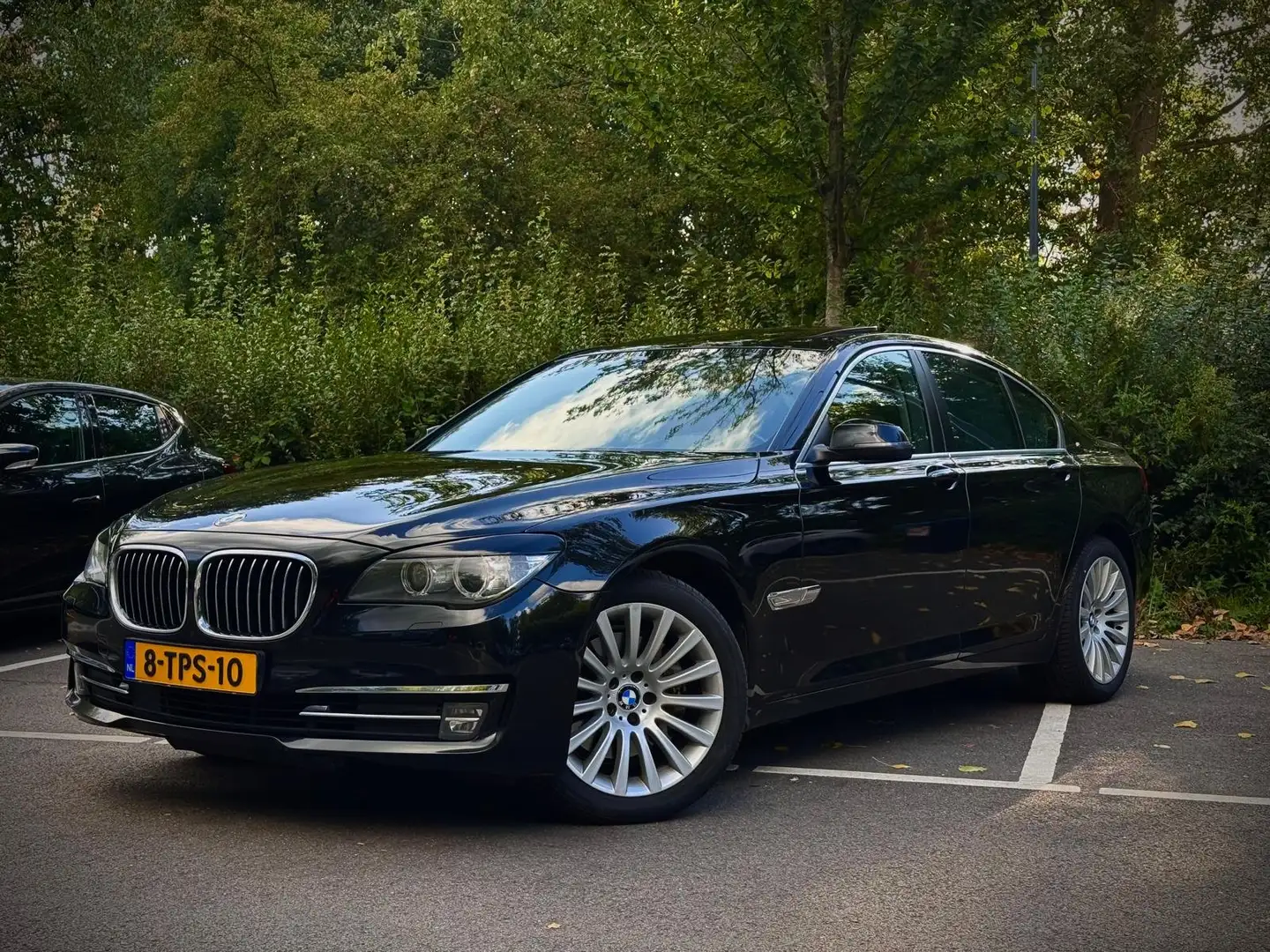 BMW 730 Dealeronderhouden Full Options Zwart - 2