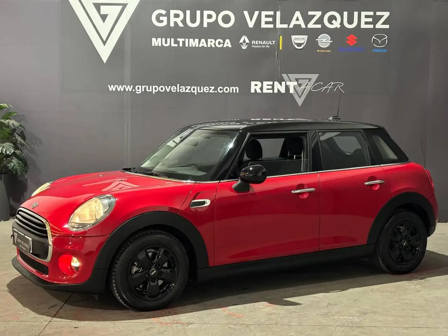 MINI One Aut. Piros - 1