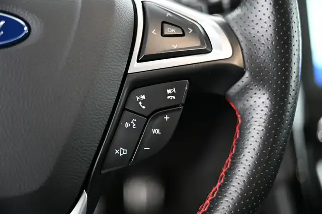 Ford Mondeo view 30