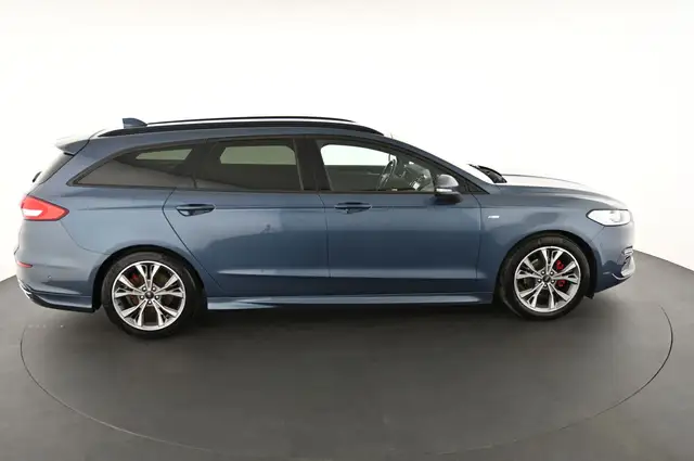 Ford Mondeo view 6