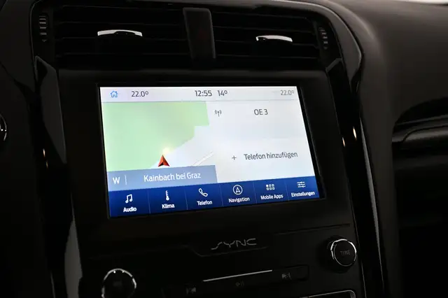 Ford Mondeo view 25