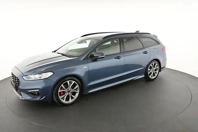 Ford Mondeo view 3